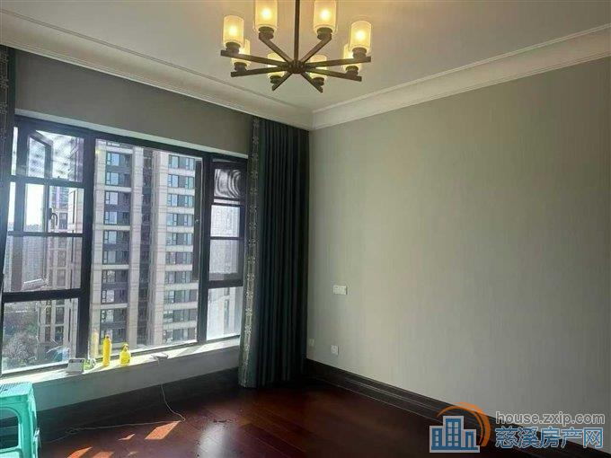 特价出售金地鸿悦楼层好满2年精装修