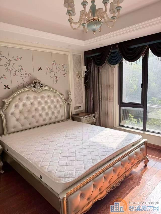 嘉景园豪装全屋大理石中央空调车位储藏间