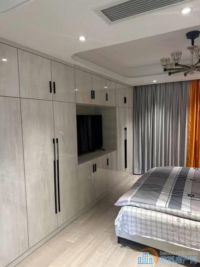 复地二期140平2年到豪装带地暖中央空调