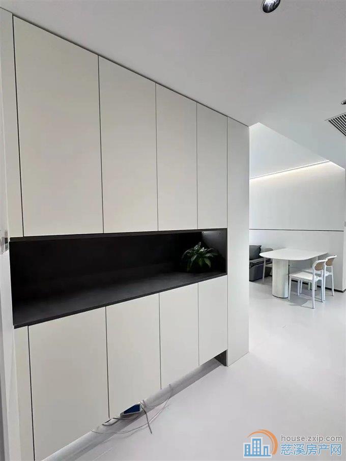 蔚蓝云图花苑 精装带花园 采光好