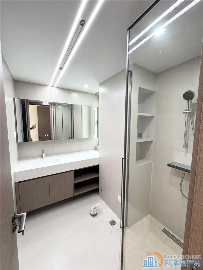 中海湖心半岛花苑 全新精装 明月湖