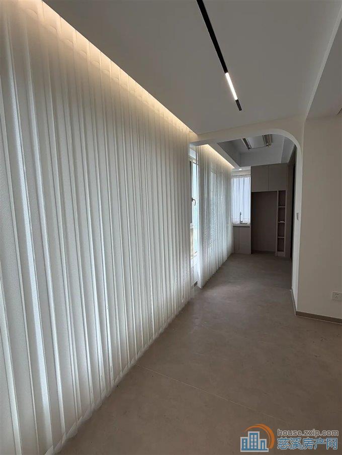 天誉华府205平380万全新精装修