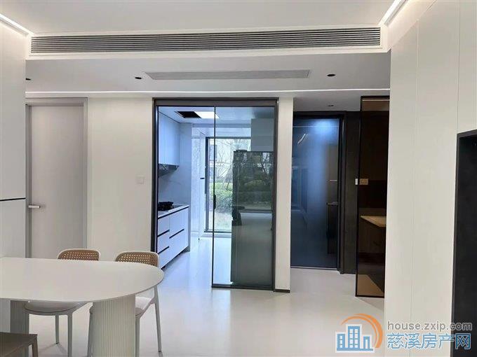 蔚蓝云图花苑 精装带花园 采光好