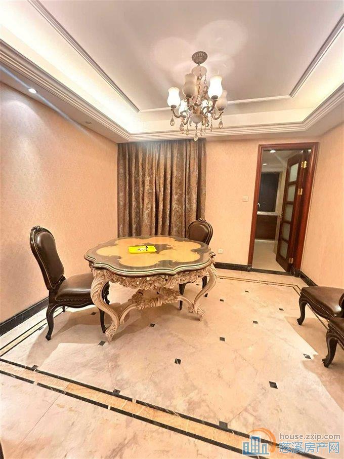 绿城慈园171平精装带超大露台360万