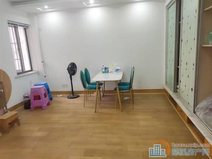 出售实验上林XQ房90平3楼122万