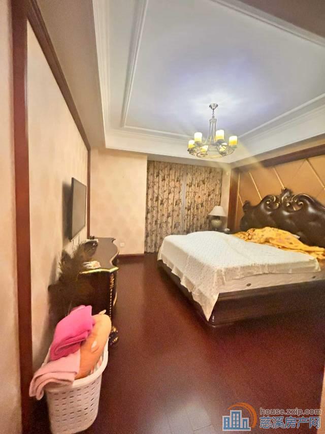 慈园豪装171平+100多平大露台+车位