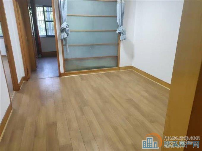 出售实验上林XQ房90平3楼122万