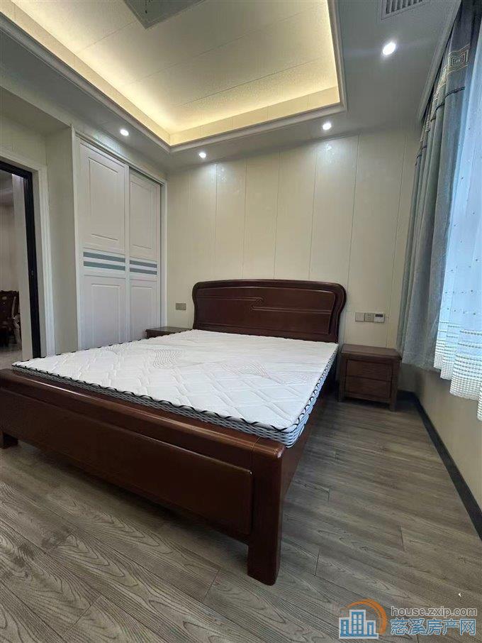 特价出租花样年悦城3房2卫