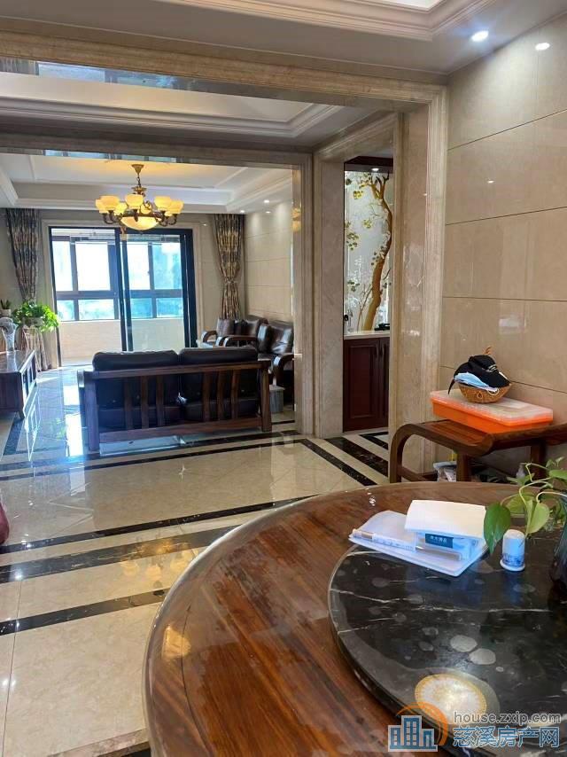 金地鸿悦