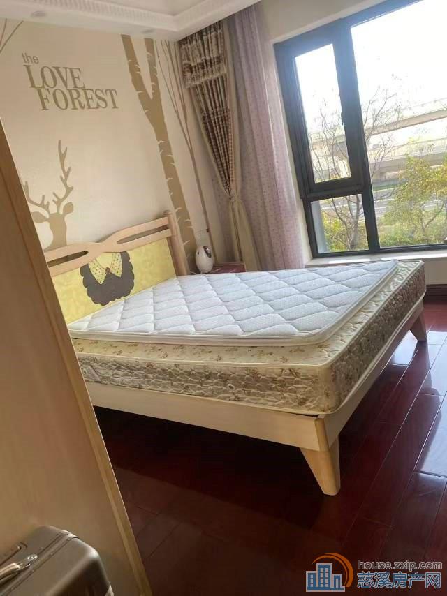 金地鸿悦