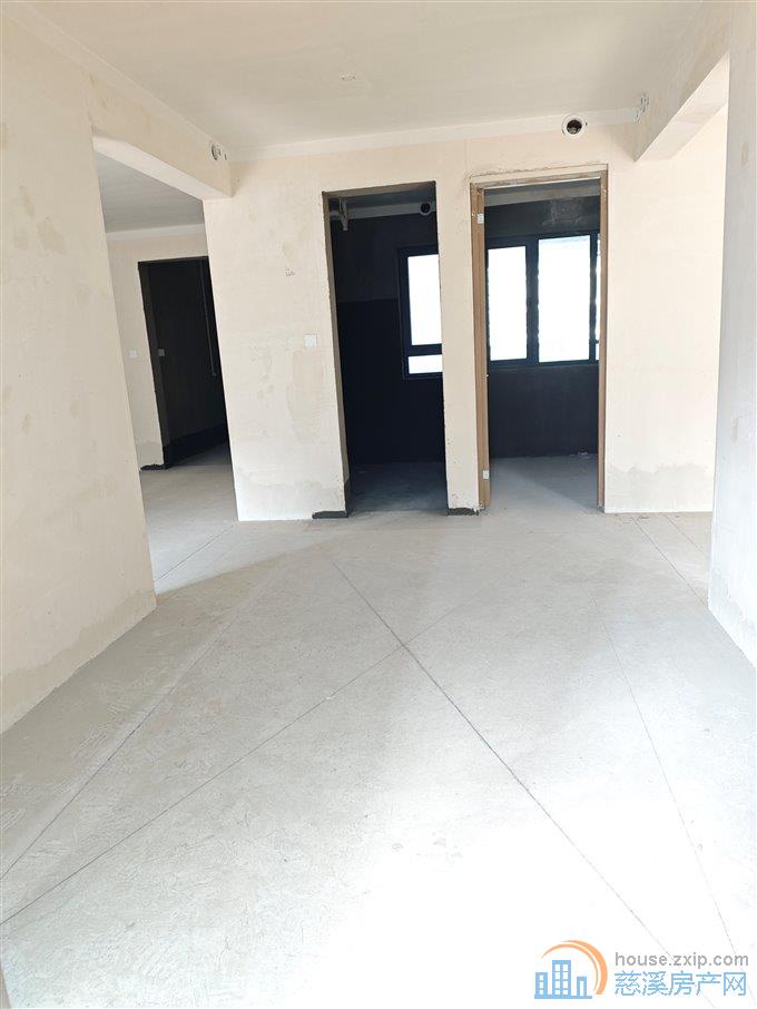 观湖佳苑143平方带车位东边套直接钥匙在