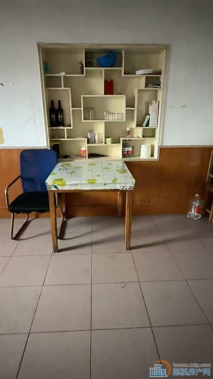 孙塘新村 简装 月租金800元