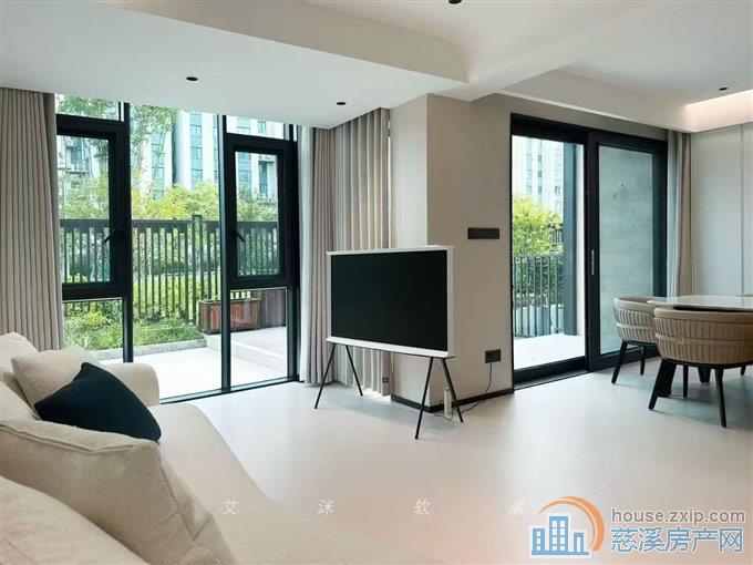 檀悦府下叠精装200平方388万