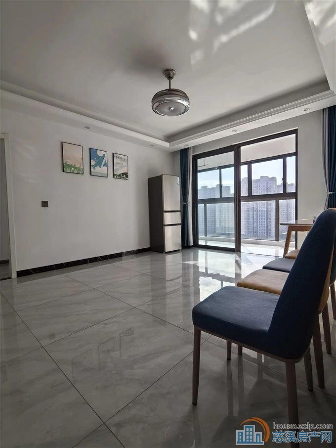 悦华府132平188万送车位四居室