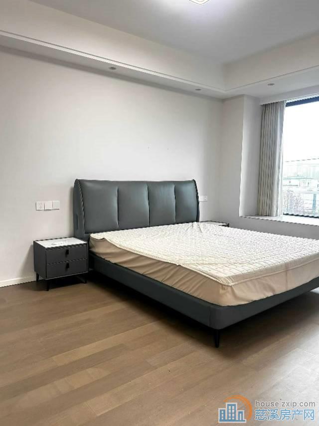 泊江府洋房精装3室2厅2卫带车位