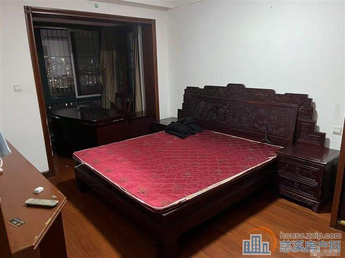 金旦花园191平复式精装三室三卫送车位