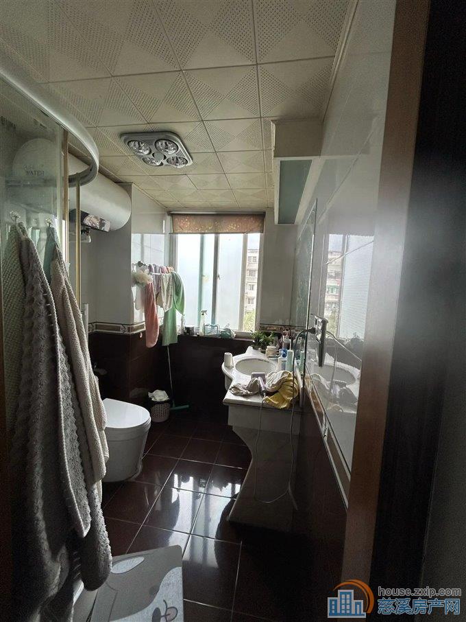 华泰苑   实验小学  带车库