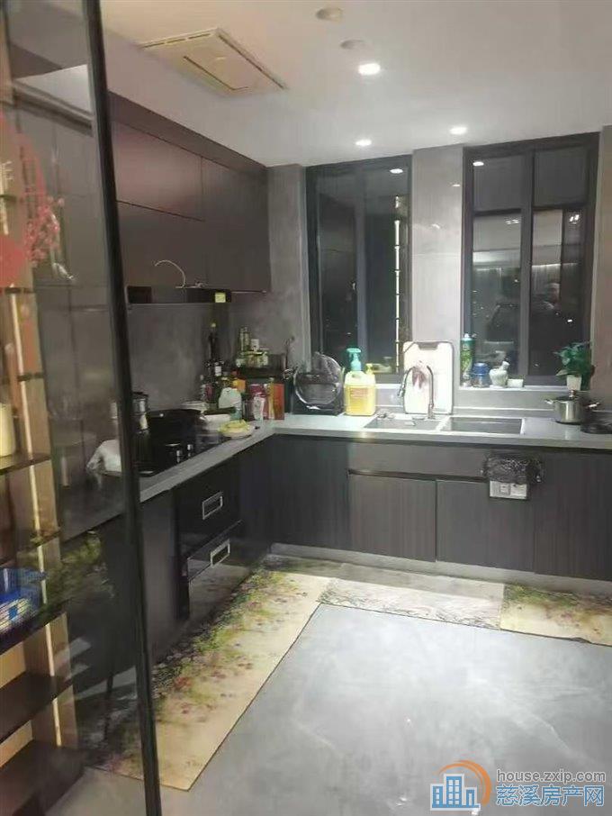 ✔鸣北小区✔152平，豪装特价