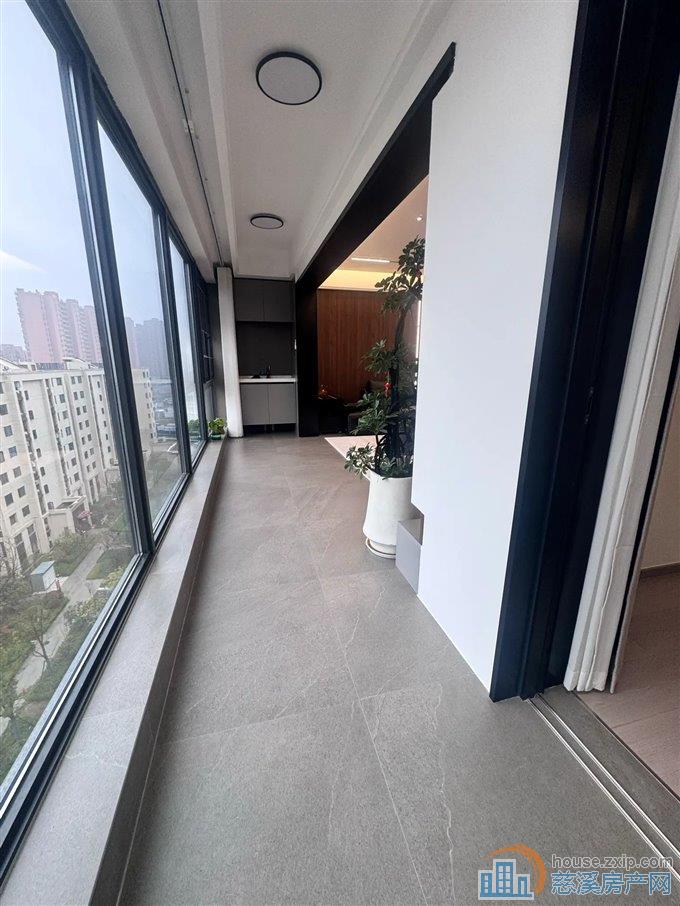 上河檀府,全新豪华装修328万带车位