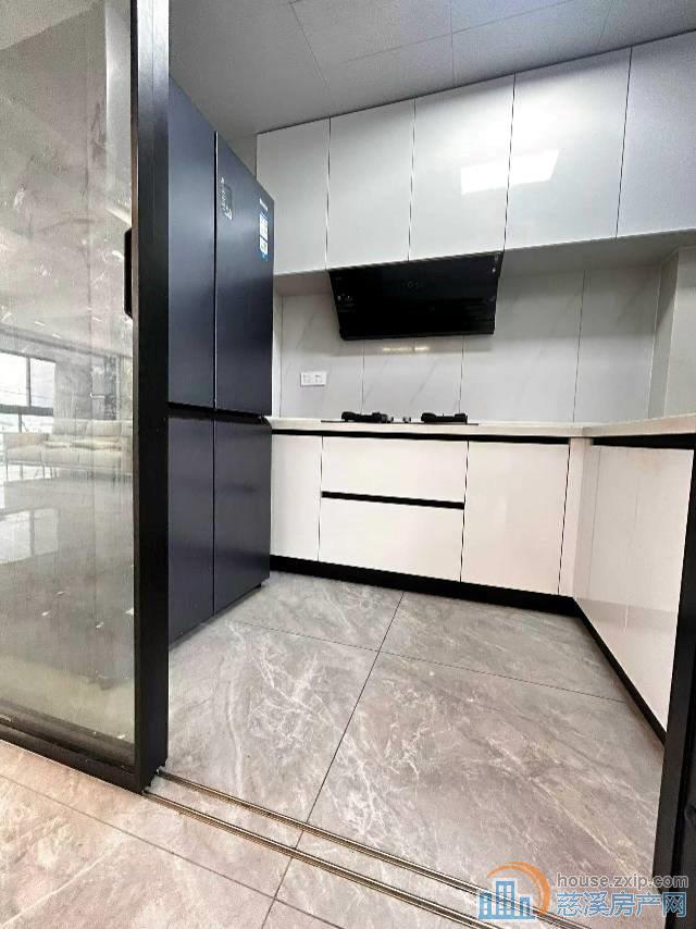 泊江府洋房精装3室2厅2卫带车位