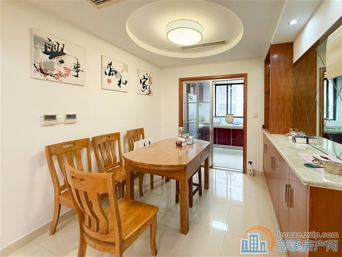 美域花苑洋房 182万精装 送车位储物间