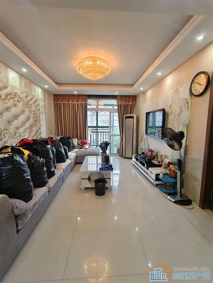 文广苑精装复式185平带路台89万