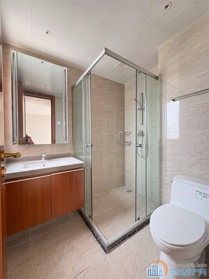 余姚恒大河悦府   满2年 统一精装