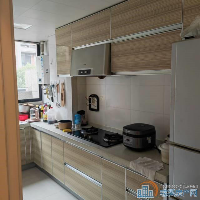 城市桃源89平电梯2楼老精装91.8万