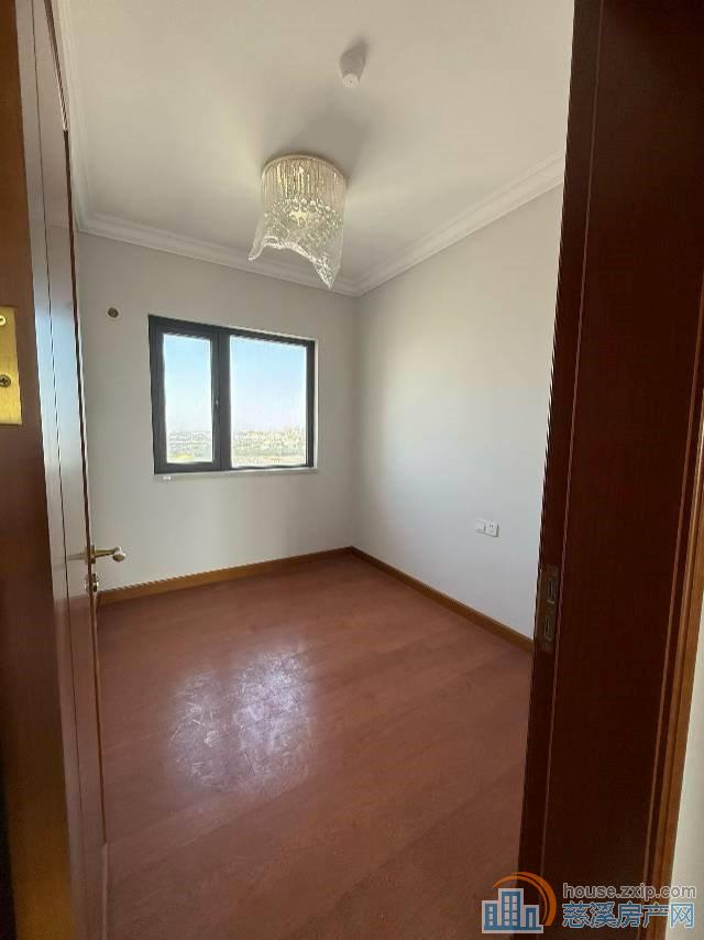 恒大河悦府一期92平精装三室楼层好满2年