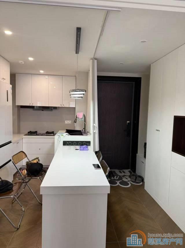 崇文府高层中间层精装105平219.8万