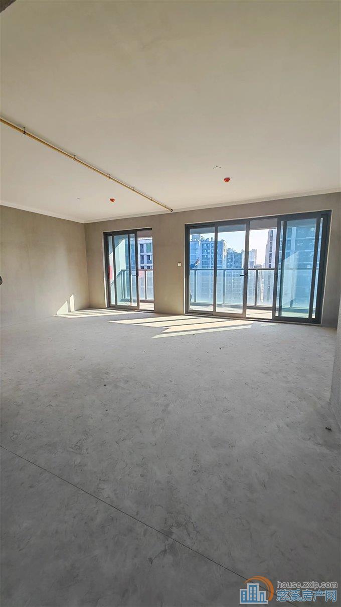 中交玉宸园 143平带车位199万楼层好