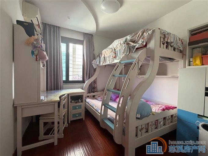 金色港湾小区   6层洋房