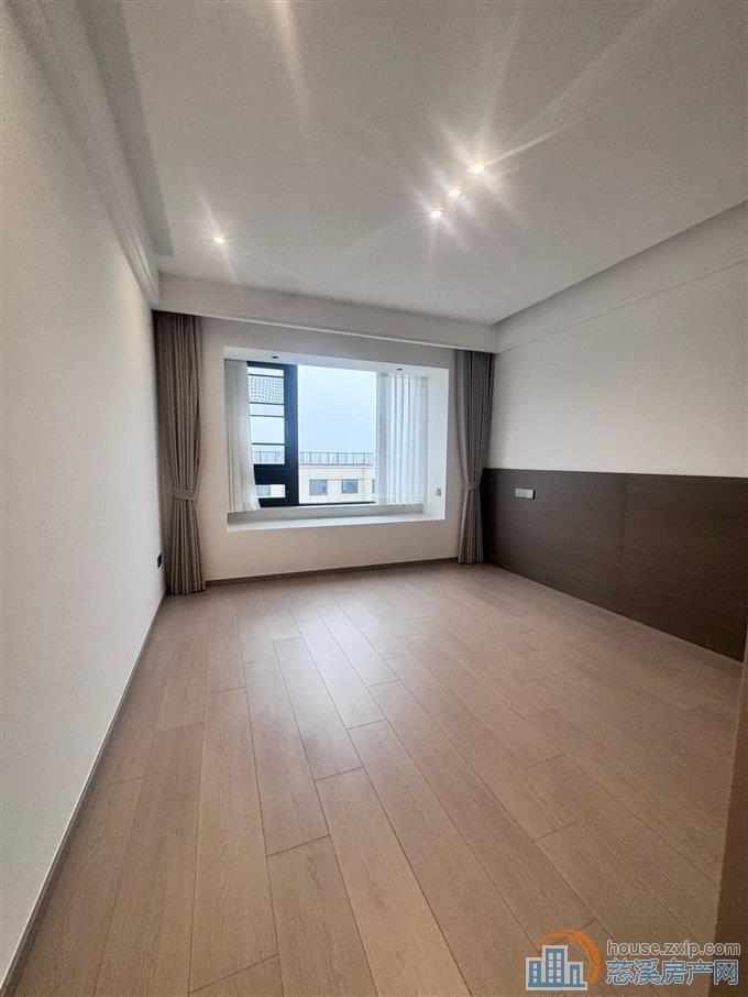 上河檀府,全新豪华装修328万带车位