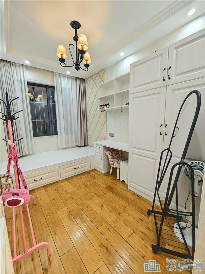 双和家苑精装修87平方97.8万