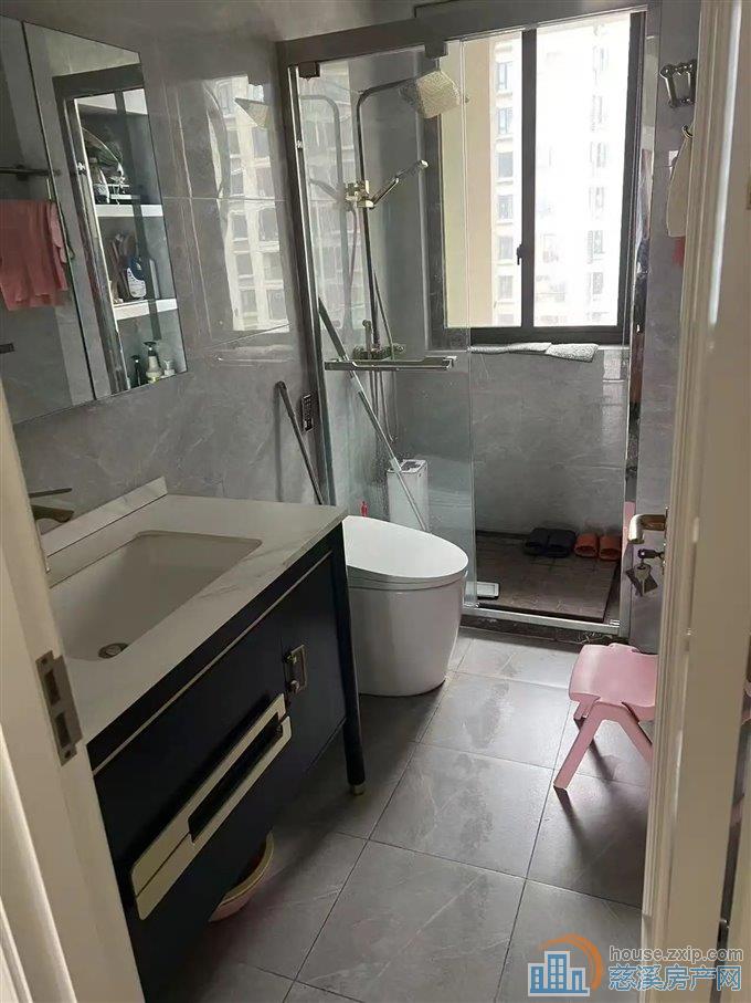 泊江府 精装洋房125平方236万中上层