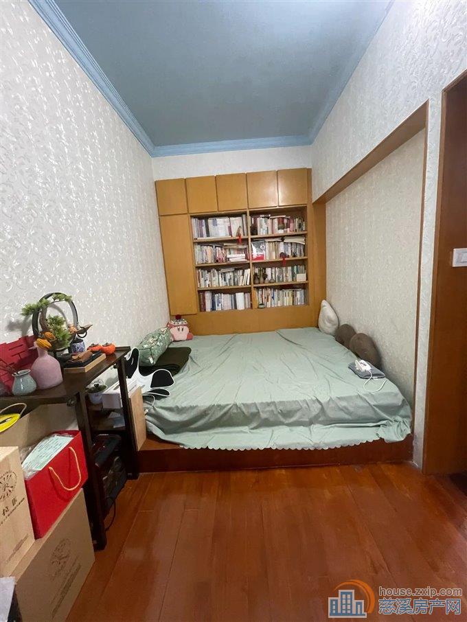 金东北苑   低楼层  白云新城无占用