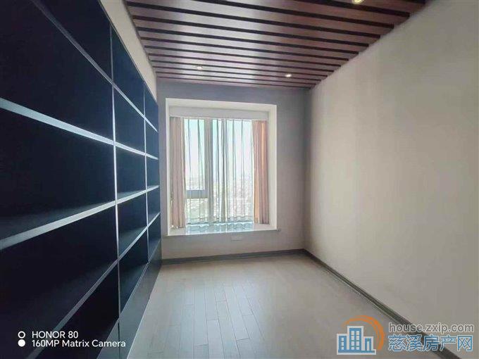 复地一期全屋地暖3室3卫加书房带车位