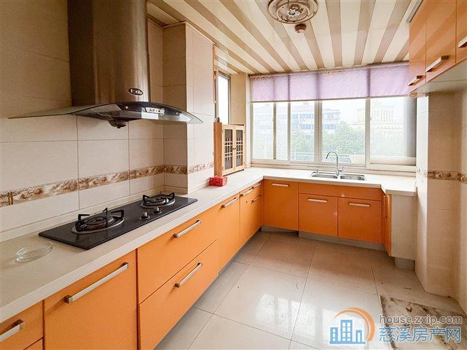 欧景苑152平118.8万电梯洋房