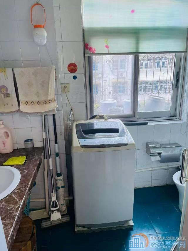 特价,园丁新村直地四楼85平带架空层