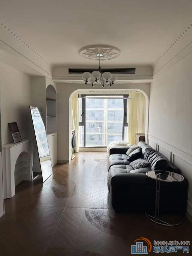 崇文府高层中间层精装105平219.8万