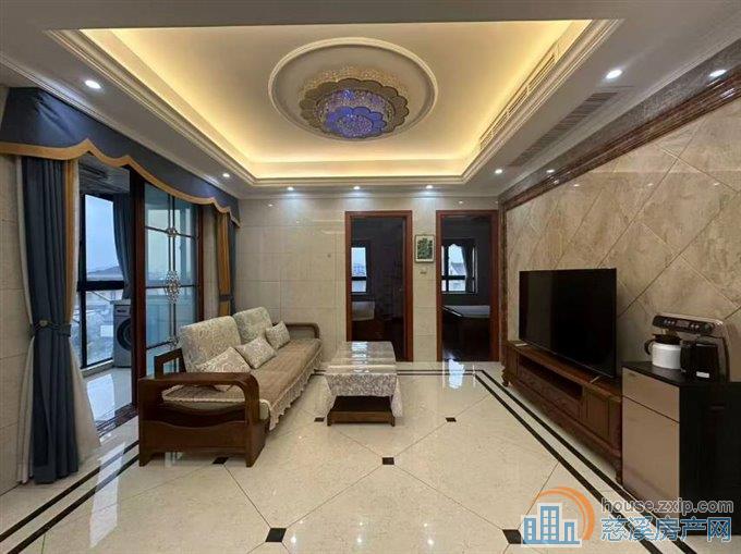 梅林苑二室精装+车位2800元