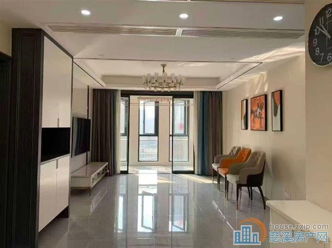 新潮塘南苑西区160平精装车位178万