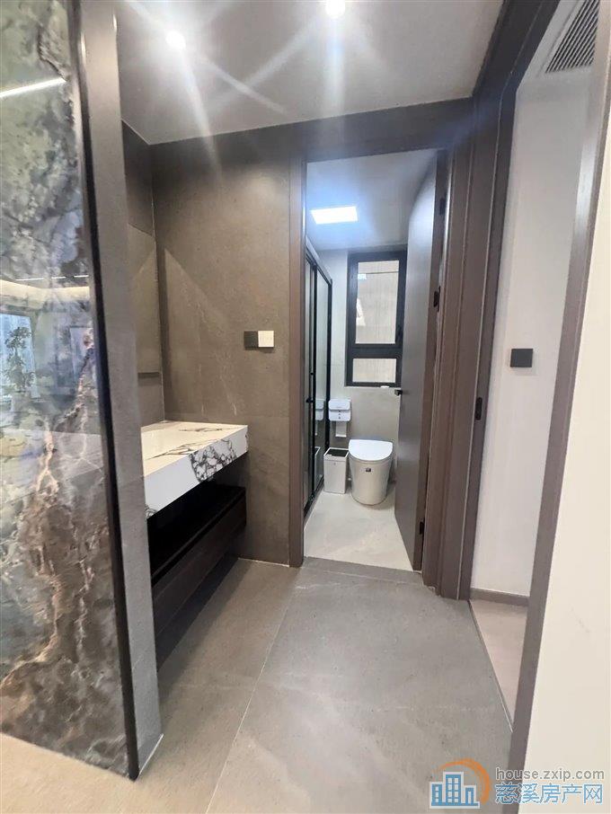 上河檀府,全新豪华装修328万带车位