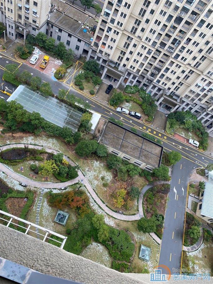 特价 鸣北小区 独体独户 送车位