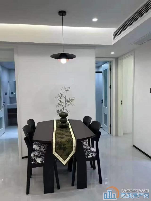 蔚蓝云图电梯洋房115平豪装149.6万