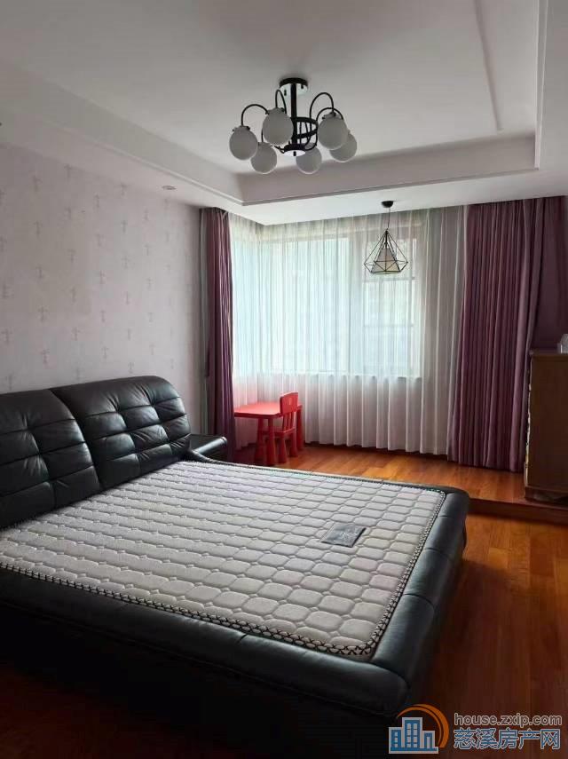 界牌电梯洋房精装2室首次出租2800元