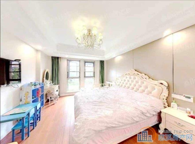 太子湾162平婚装带产权车位258万