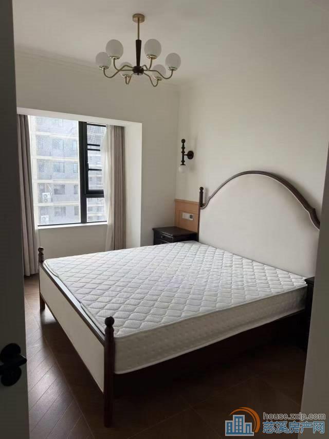 崇文府高层中间层精装105平219.8万