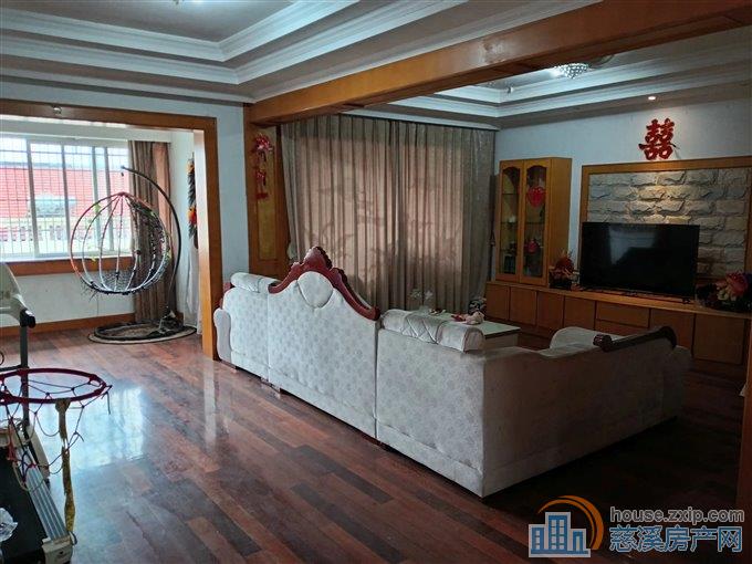 金东南苑 精装 送大车库 满五唯一