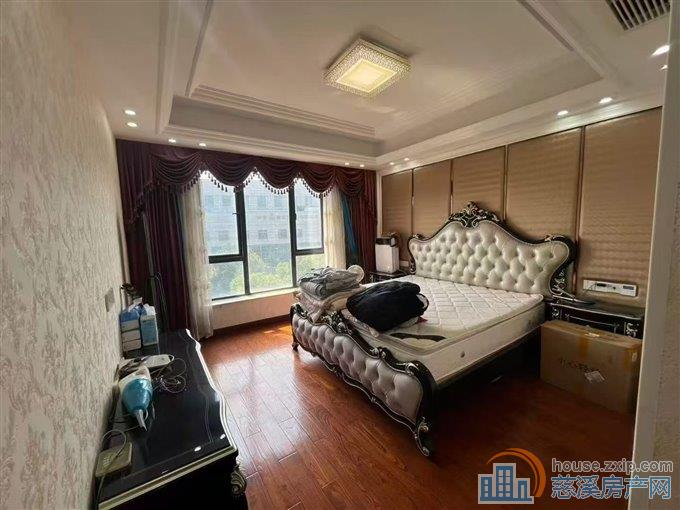 特价金仕华庭123平189万